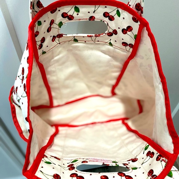 Cherry Themed White Canvas Shoulder Tote Travel Diaper Beach Bag Purse Pockets - Picture 4 of 7